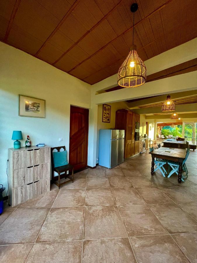Chambre Et Sdb Privative Ylang Ylang Vue Mont Pelee Dans Maison Partagee Le Morne-Rouge Екстер'єр фото